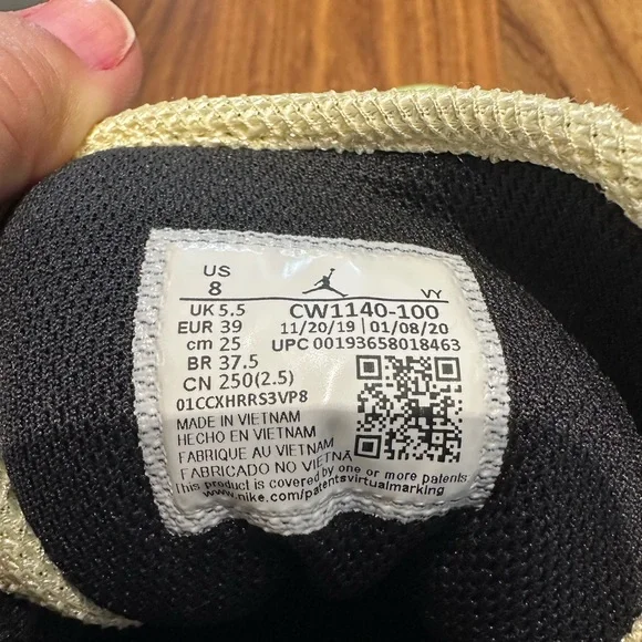 Air Jordan 1 Mid SE Lightbulb - Picture 5 of 7